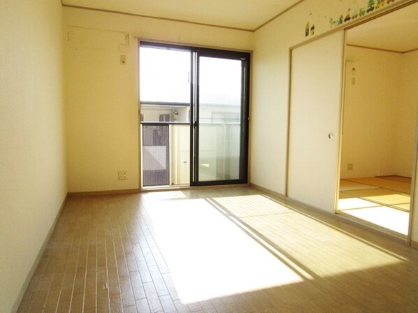 サンモールCの物件内観写真